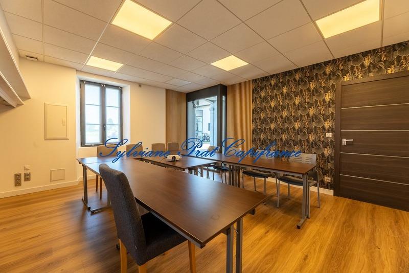 Local commercial - 493 m² - 12 pièces