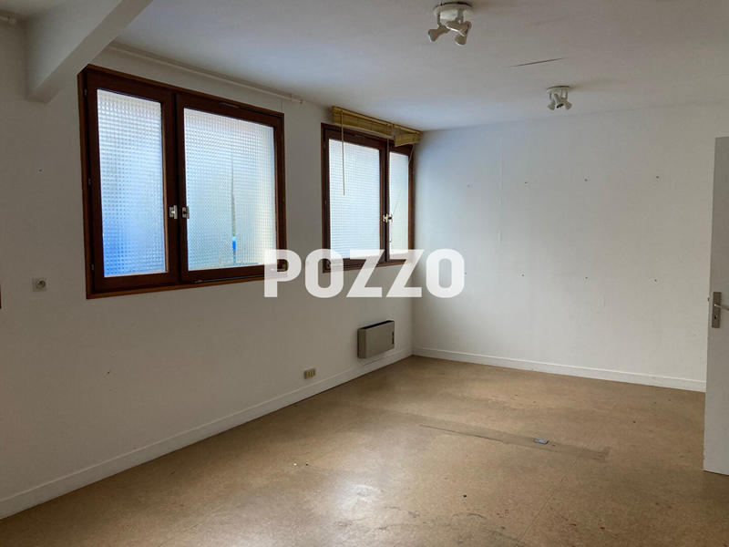 Local commercial - 77 m² - 3 pièces