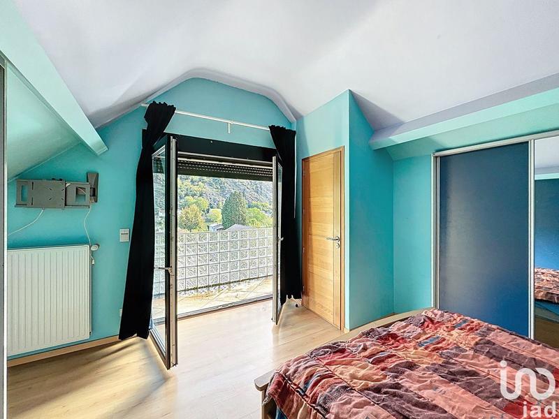 Local commercial - 1 100 m²