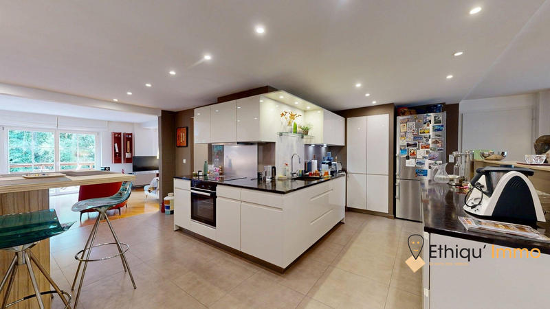 Maison - 171 m² - 5 pièces