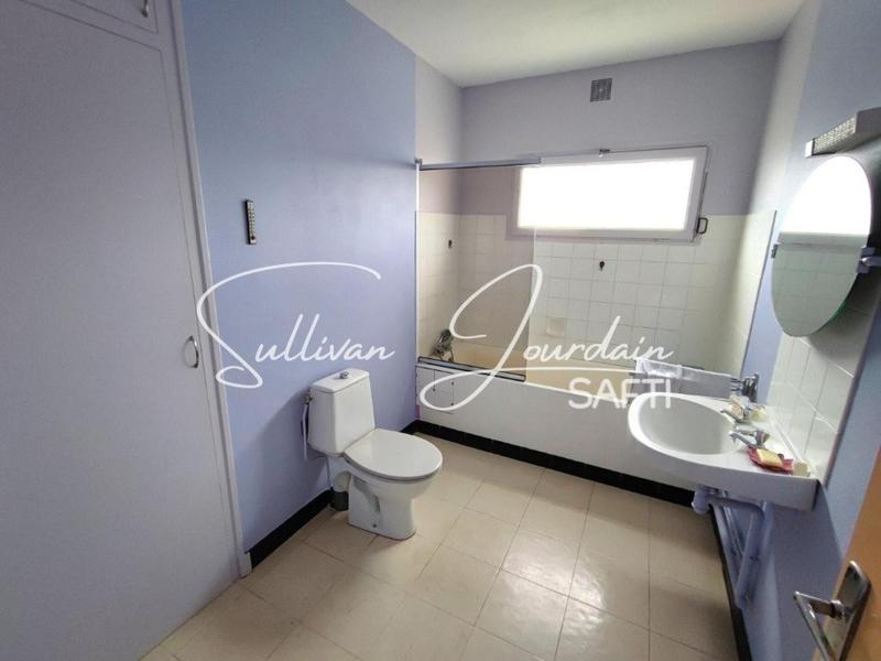 Maison - 117 m² - 7 pièces