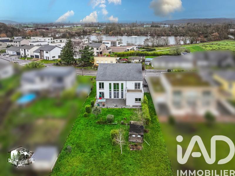 Maison - 264 m² - 6 pièces