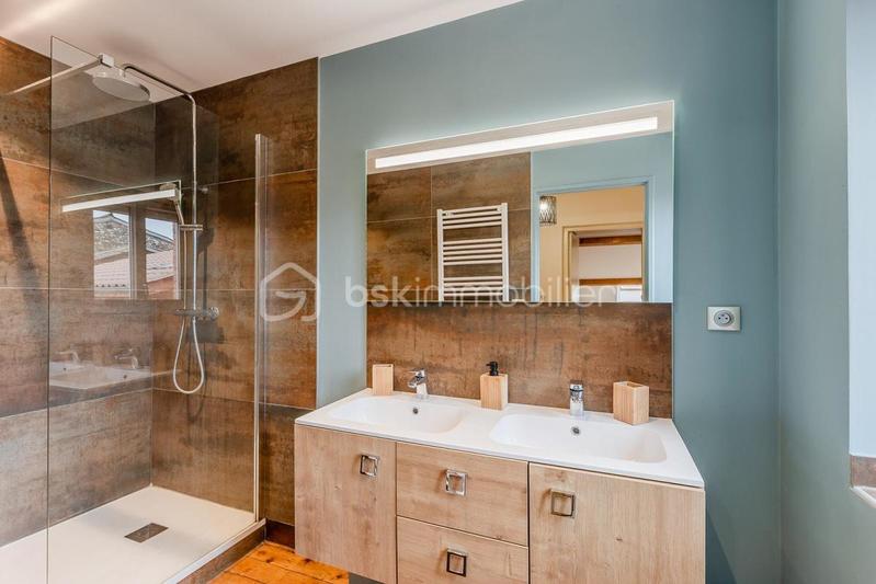 Maison - 110 m² - 4 pièces