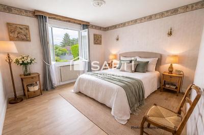 Maison - 166 m² - 6 pièces