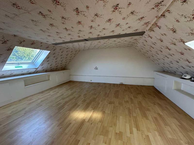 Corps de ferme - 270 m² - 10 pièces