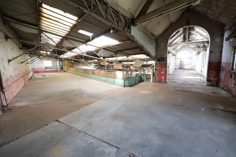 Immeuble - 2 000 m²