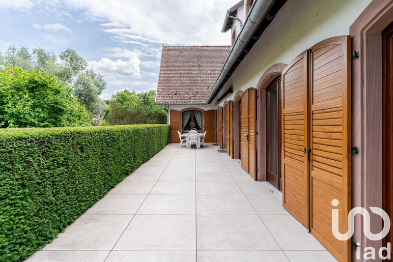 Maison - 365 m² - 11 pièces