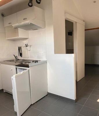 Studio - 14 m² - 1 pièce