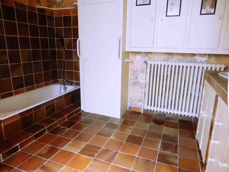 Demeure - 303 m² - 10 pièces