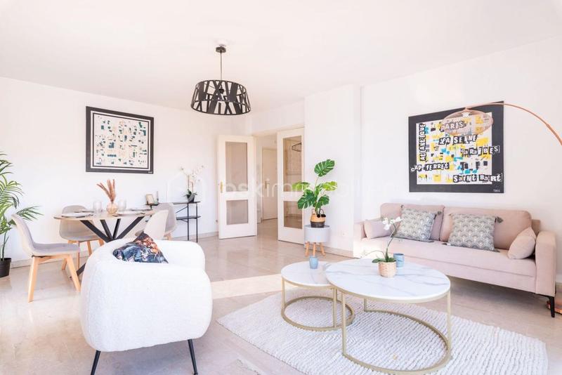 Appartement - 92 m² - 4 pièces