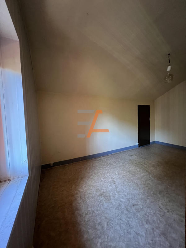 Maison de village - 90 m² - 4 pièces