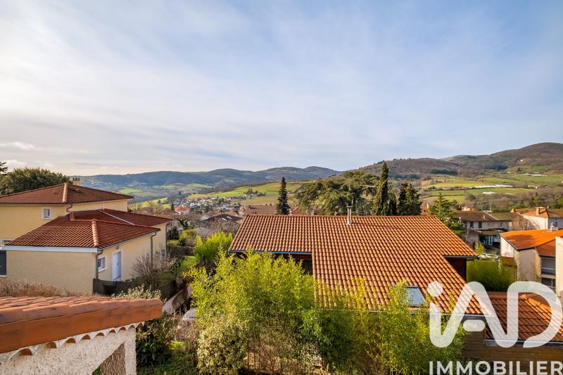 Maison - 228 m² - 7 pièces