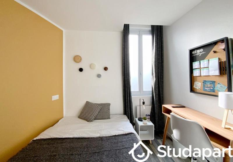 Chambre - 12 m² - 1 pièce