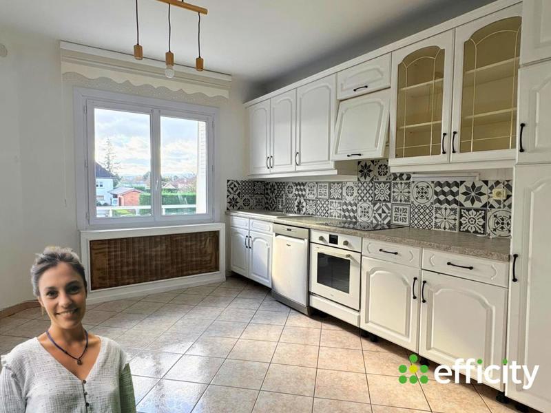 Maison - 200 m² - 9 pièces