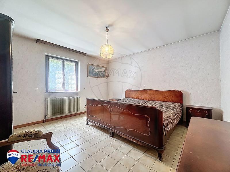 Maison - 255 m² - 9 pièces