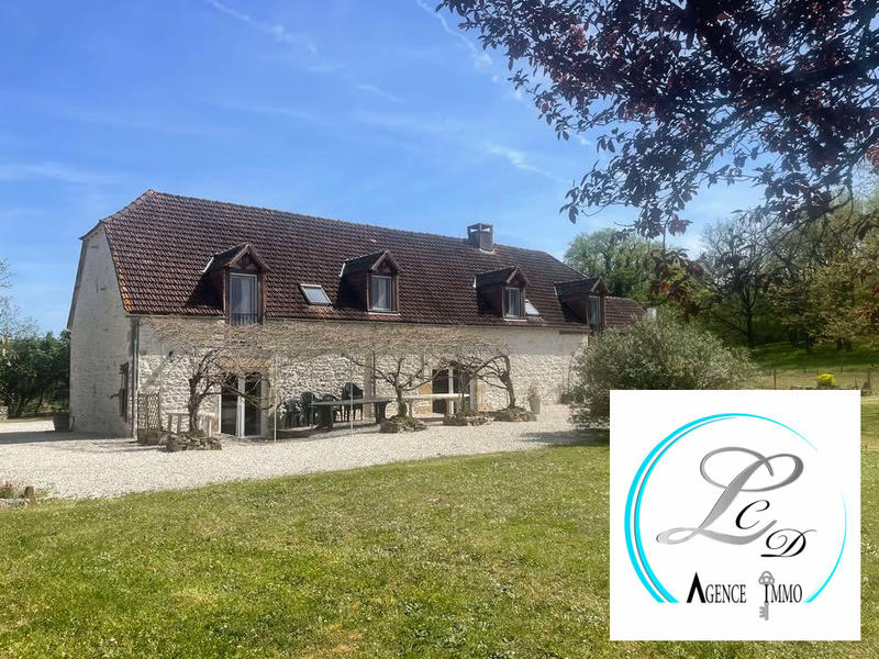 Maison ancienne - 440 m² - 14 pièces