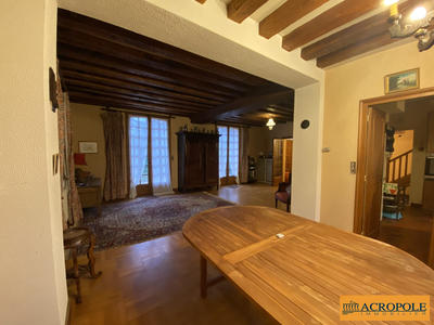 Maison - 161 m² - 7 pièces