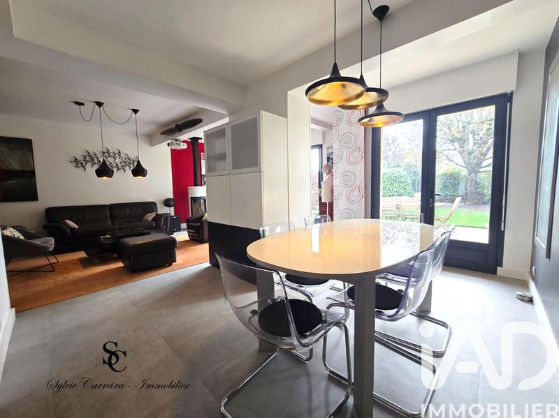 Maison - 147 m² - 7 pièces