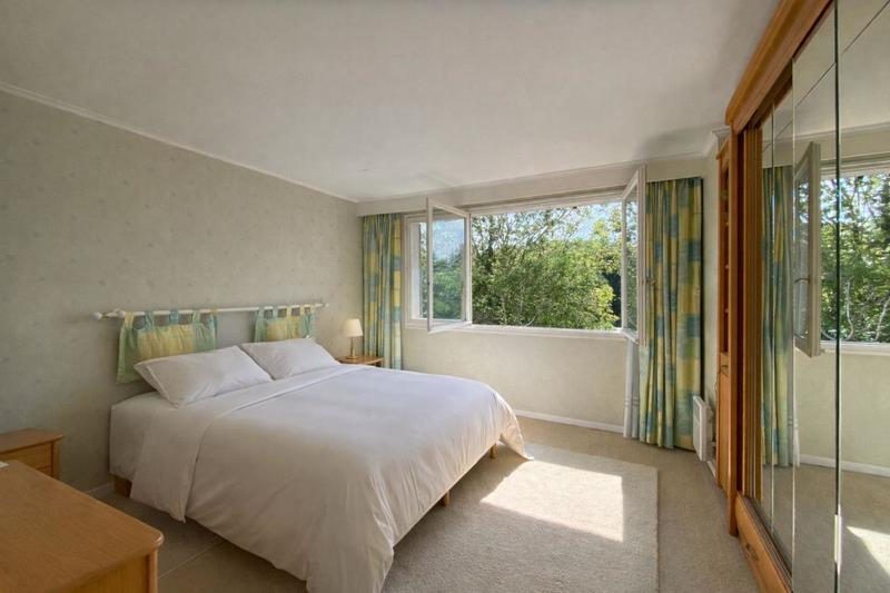 Maison - 193 m² - 6 pièces