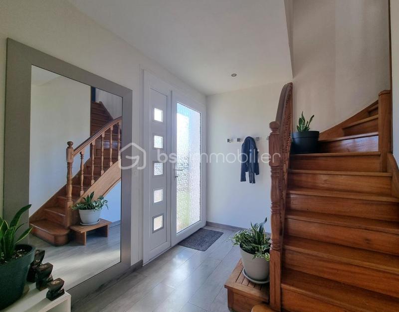 Maison traditionnelle - 138 m² - 6 pièces