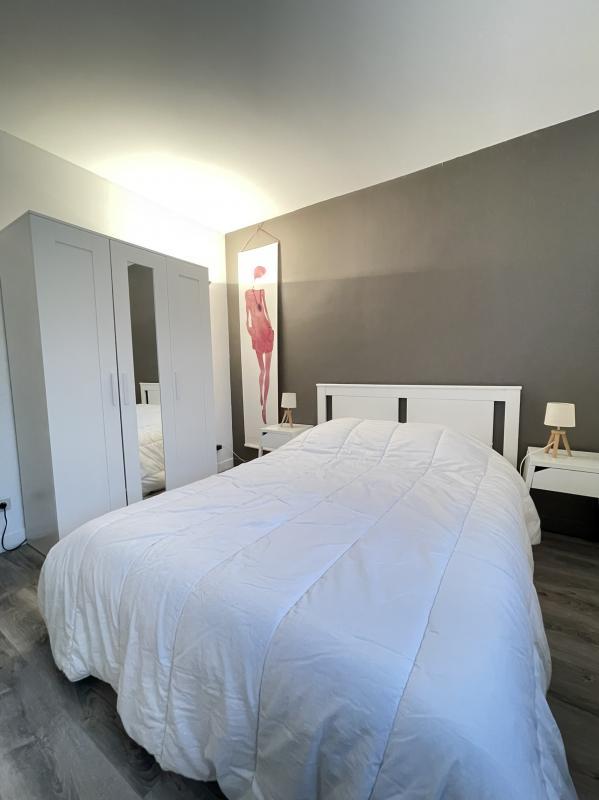 Maison - 220 m² - 9 pièces