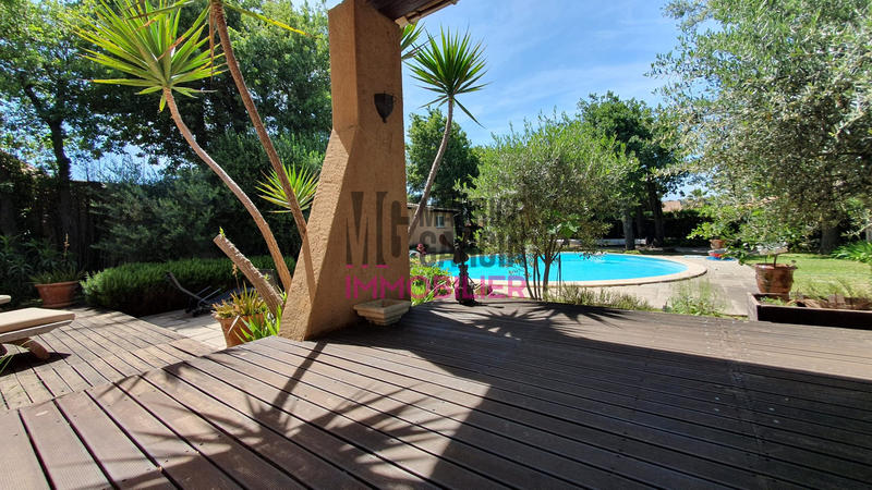 Maison - 170 m² - 6 pièces