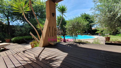 Maison - 170 m² - 6 pièces