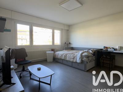 Studio - 25 m² - 1 pièce