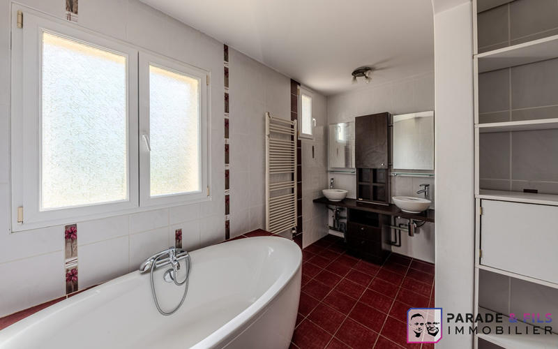 Maison - 120 m² - 6 pièces