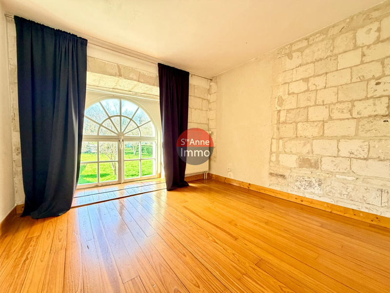 Appartement - 98 m² - 5 pièces