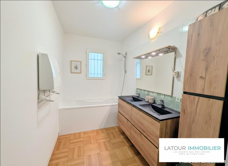 Maison - 101 m² - 5 pièces