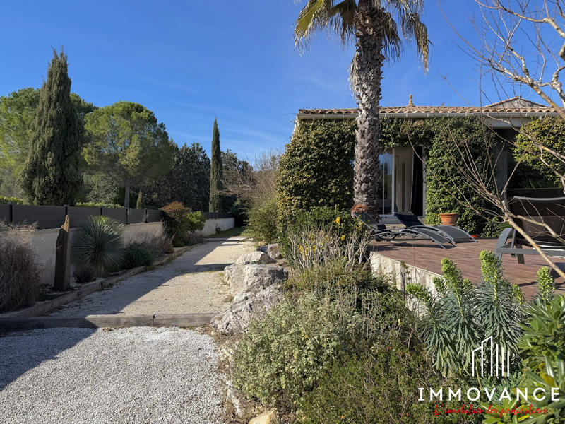 Villa - 251 m² - 8 pièces