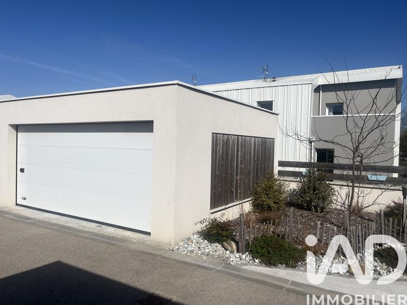 Maison - 105 m² - 5 pièces