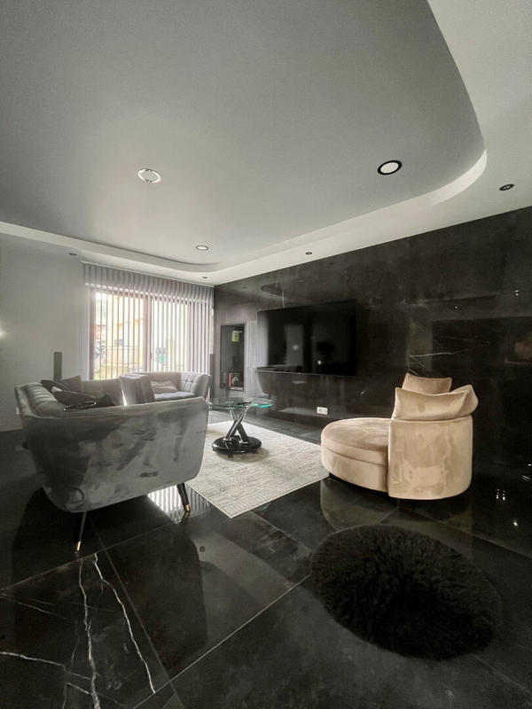 Maison de ville - 198 m² - 6 pièces