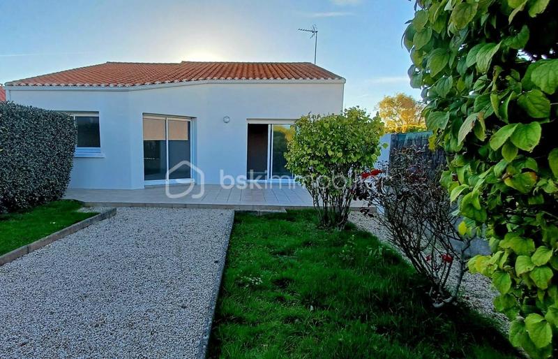 Maison - 90 m² - 4 pièces