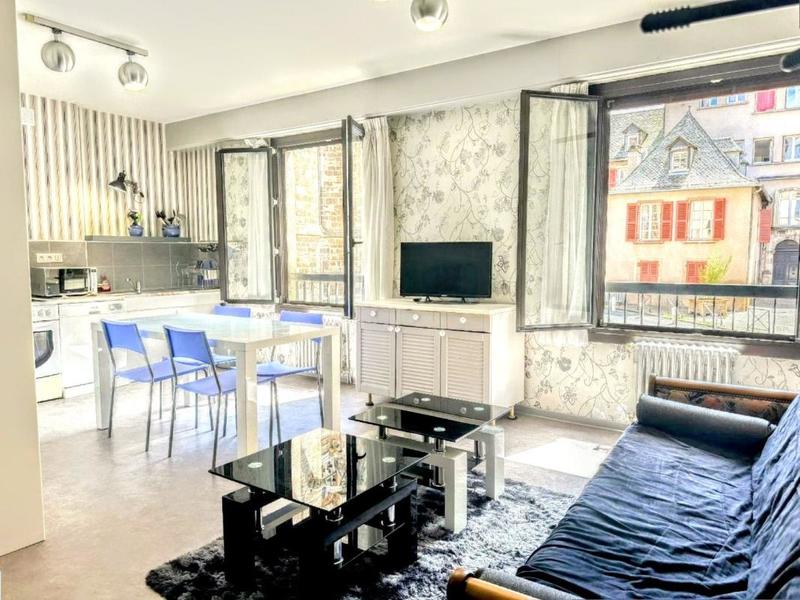 Appartement - 160 m² - 6 pièces