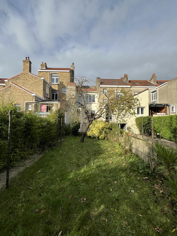 Maison - 93 m² - 4 pièces