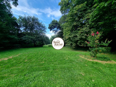 Maison - 470 m² - 12 pièces