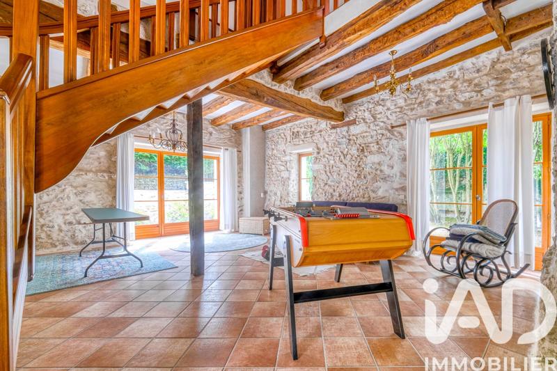 Maison - 432 m² - 18 pièces