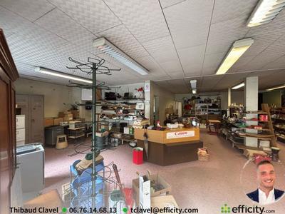 Immeuble - 300 m² - 7 pièces