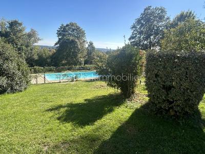 Château - 722 m² - 19 pièces