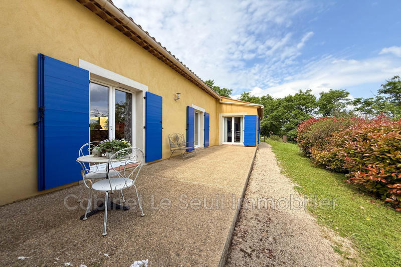 Villa - 224 m² - 8 pièces
