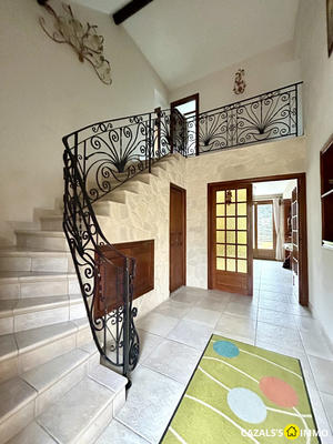 Maison traditionnelle - 142 m² - 7 pièces