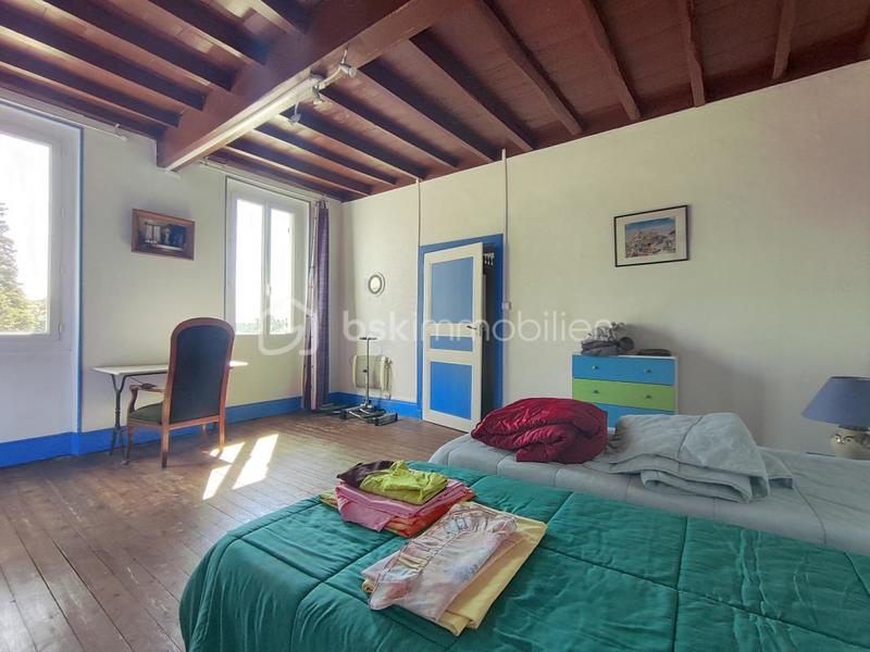 Maison - 200 m² - 7 pièces