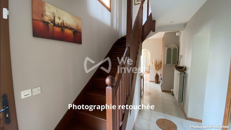 Maison - 248 m² - 8 pièces