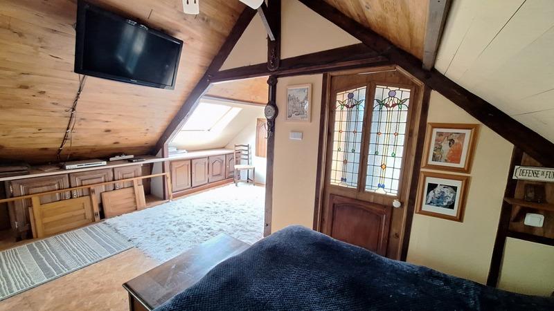 Maison - 170 m² - 9 pièces