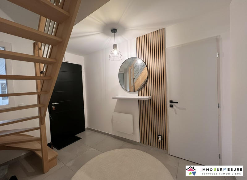 Maison traditionnelle - 95 m² - 5 pièces