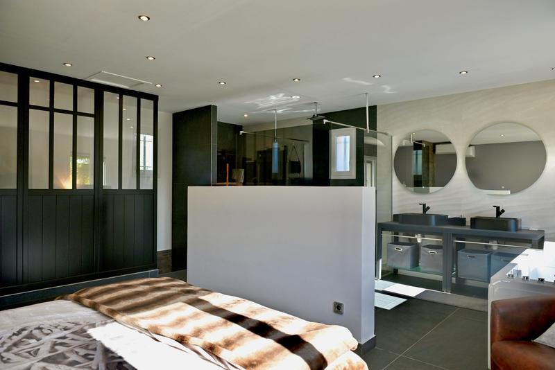 Villa - 344 m² - 6 pièces