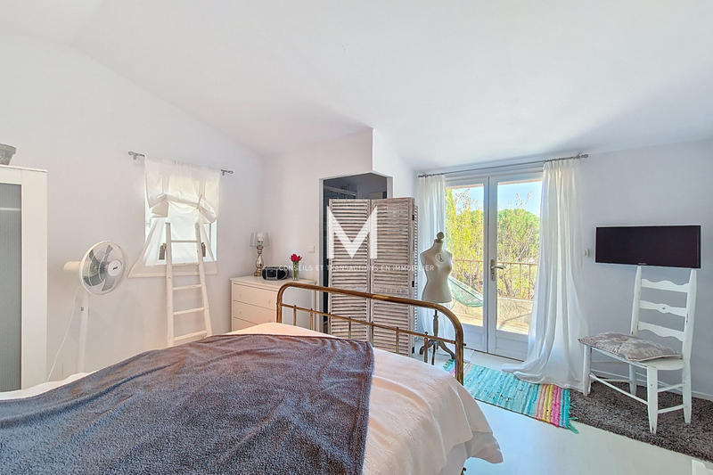 Maison - 180 m² - 7 pièces