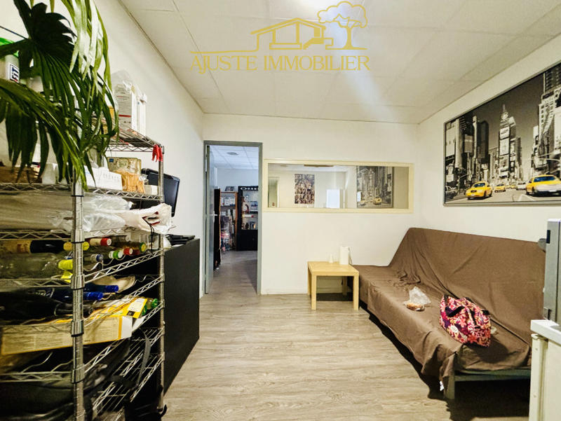 Local commercial - 120 m² - 4 pièces